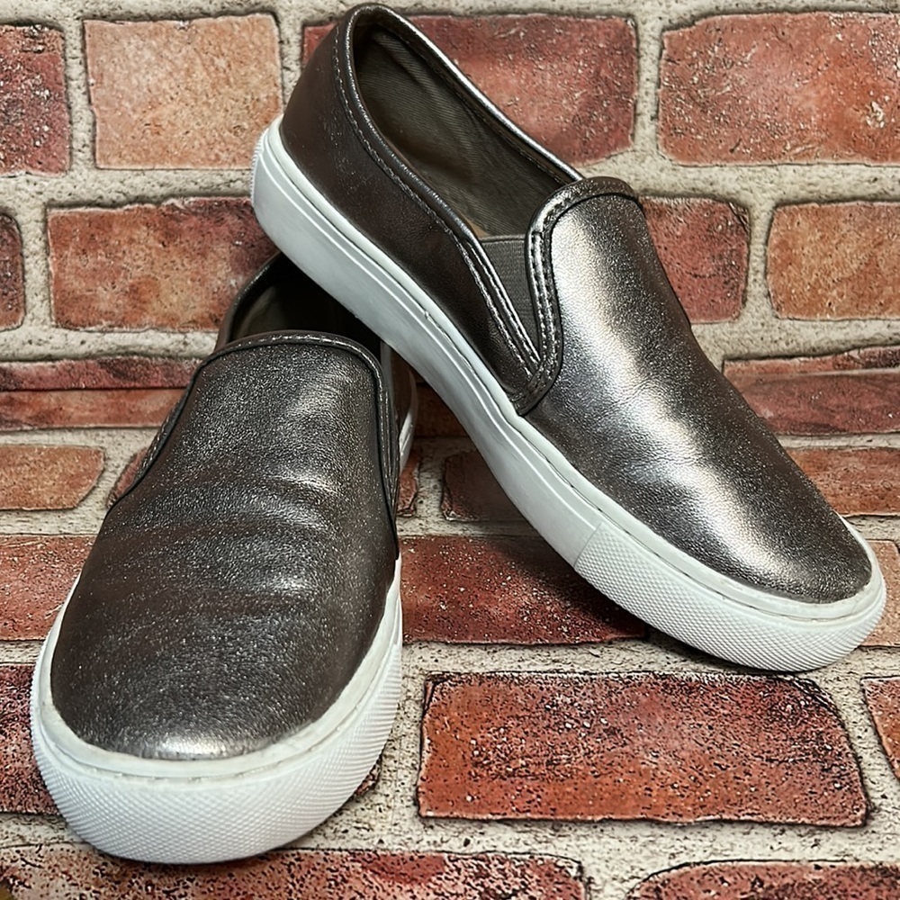 𝅺loft Slide on Sneakers, Size 7, Pewter (Silverish) Color, Flat Heel
